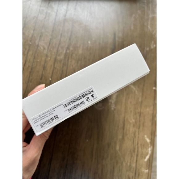 NEW! Genuine Apple - 96W USB-C Power Adapter - White MX0J2AM/A Adapter O… - Picture 4 of 5